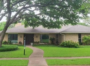 3970 High Summit Dr, Dallas, TX 75244