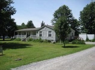 120 Pickering Rd, Harrisburg, IL 62946