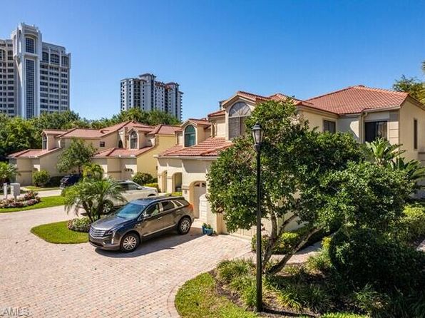 7056 Pelican Bay BLVD #B201, NAPLES, FL 34108