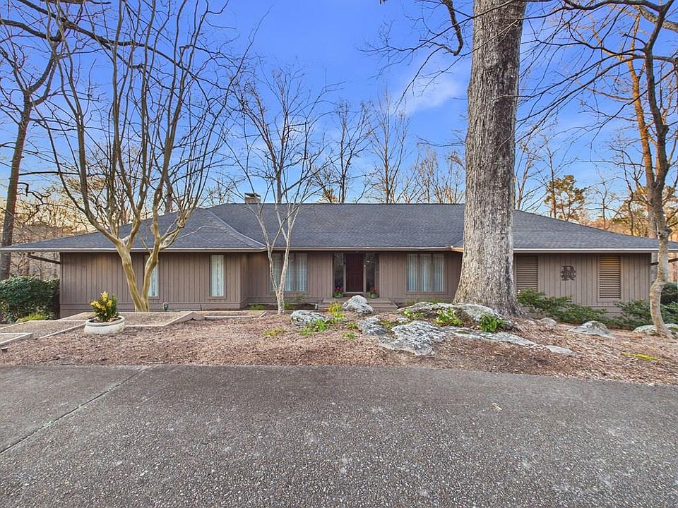1st image of 6699 Waterford Ct
