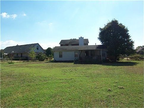 2nd image of 2502 Riverstone Dr