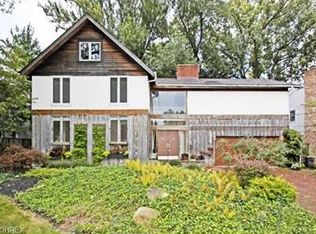 18887 E Shoreland Ave, Rocky River, OH 44116
