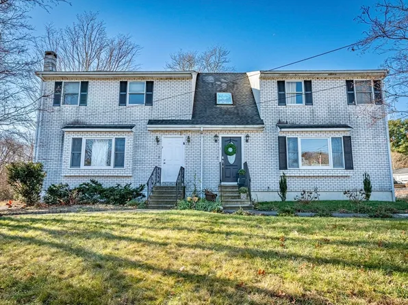 3 Hamlen St Unit 3, Taunton, MA 02780