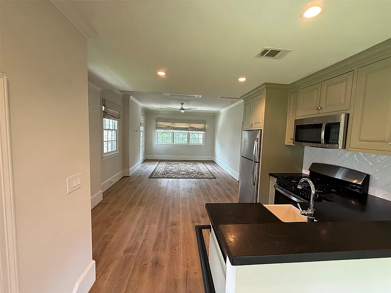 2506 Blue Bonnet Blvd — Photo 5