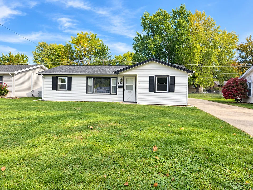 296 N Levasseur Ave