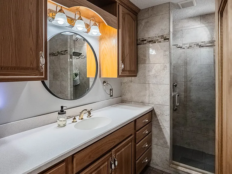 5905 Whispering Pines Rd — Photo 39