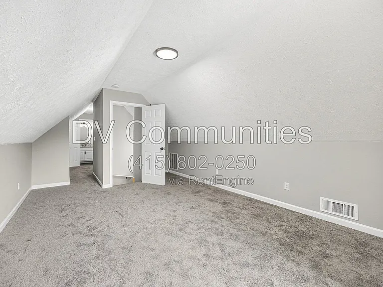 140 Coach Dr — Photo 21
