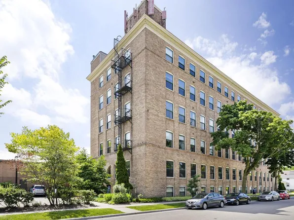 123 North Blount Street #602, Madison, WI 53703
