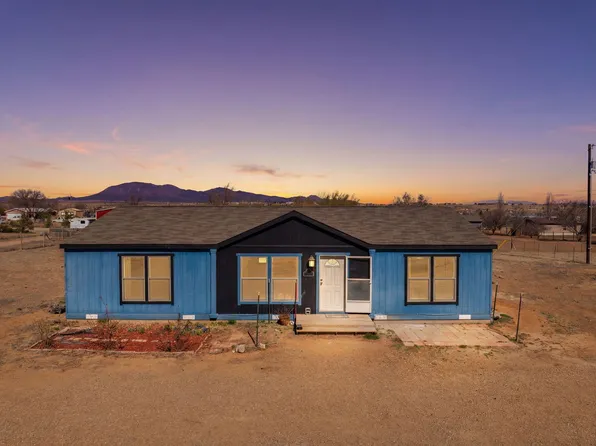 6 Thunderchief Ln, Edgewood, NM 87015