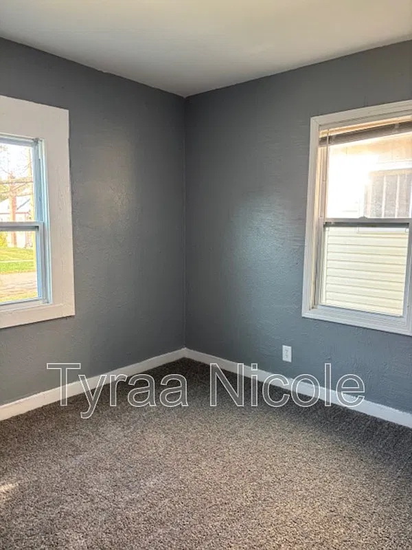 4 bed, 1.0 bath, 1191 sqft, $1,350 — Photo 3