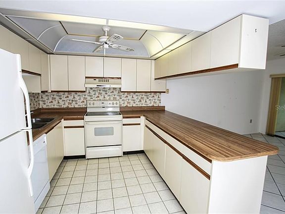 5th image of 505 30th Ave W APT E214