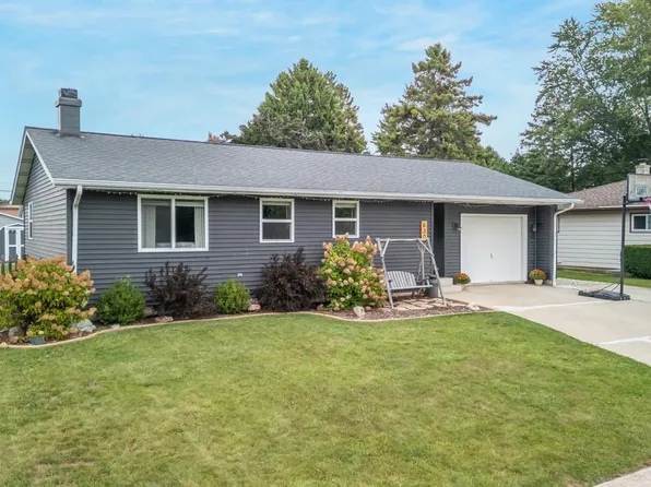630 Erie AVENUE, Oostburg, WI 53070