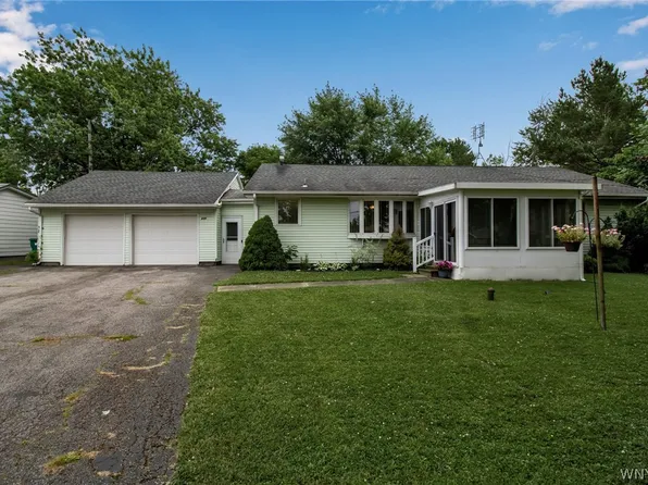 4123 Burke Pkwy, Buffalo, NY 14219