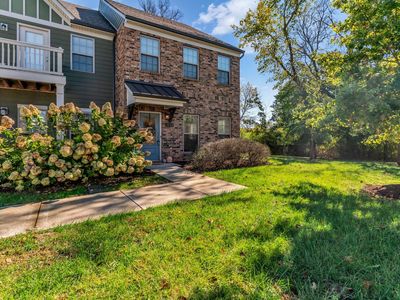 1032 Emery Bay Cir, Hendersonville, TN, 37075