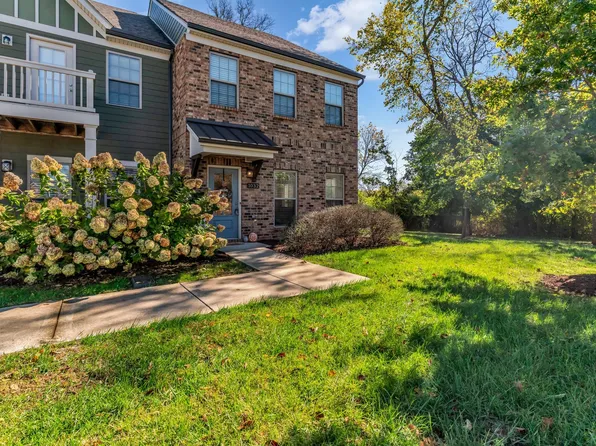 1032 Emery Bay Cir, Hendersonville, TN 37075