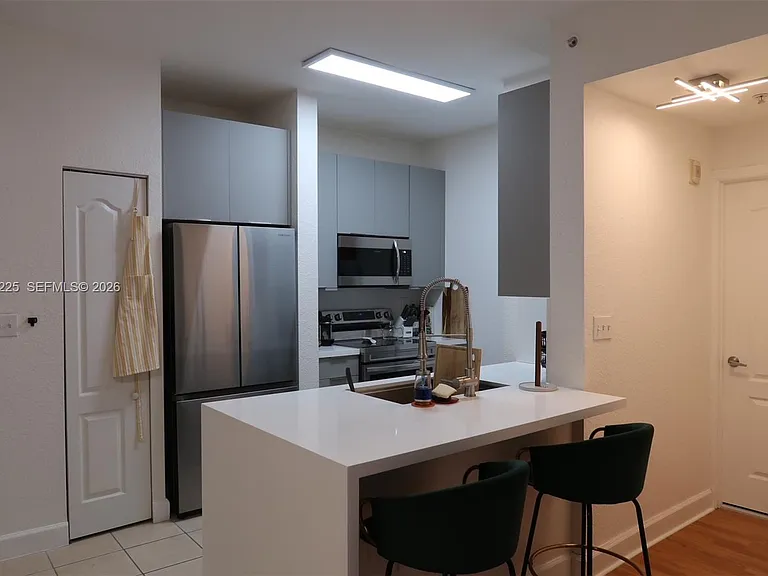 6001 SW 70th St #311 — Photo 1