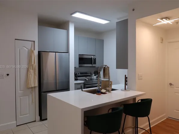 6001 SW 70th St, South Miami, FL