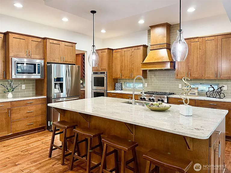 1939 213th Ct SE — Photo 10