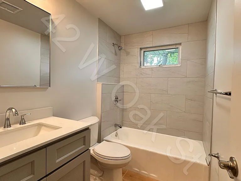 42 W Oak St — Photo 21