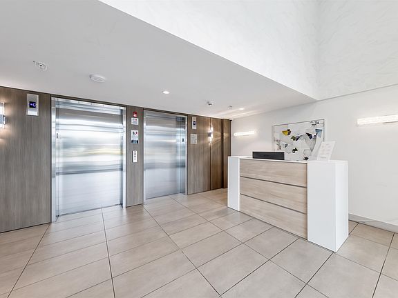 5th image of 5788 Gilbert Rd #706