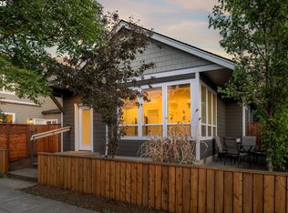 4575 NE 14th Pl #B, Portland, OR 97211