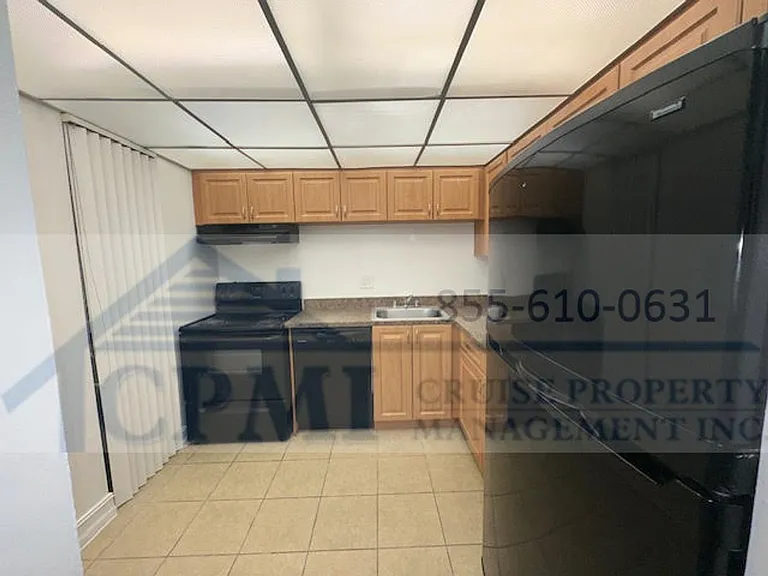 2930 Forest Hills Blvd — Photo 16