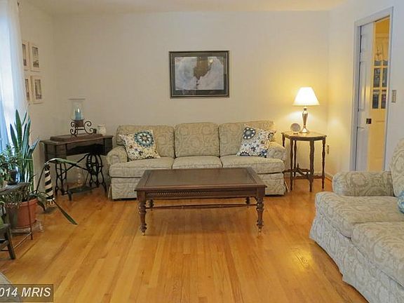 5th image of 4948 Tall Oaks Dr