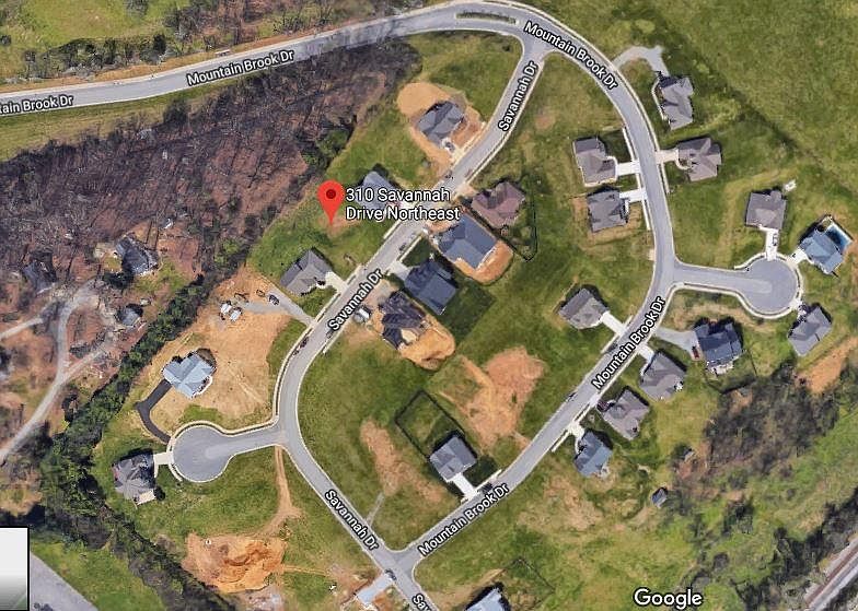 1st image of 310 Savannah Dr NE
