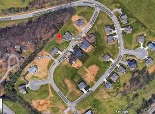 310 Savannah Dr NE, Roanoke, VA 24012