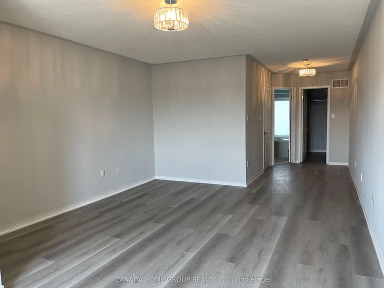 435 Hensall Cir #43 — Photo 12
