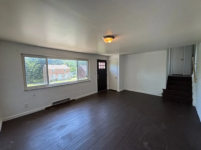127 Saint Croix Dr — Photo 7