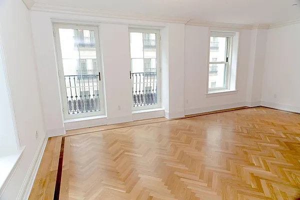 Rented by David H. Kim, LREB | media 11