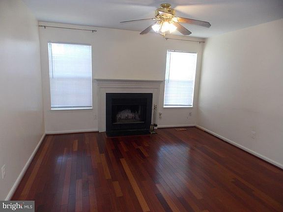 5th image of 201 Ashford Ct NE