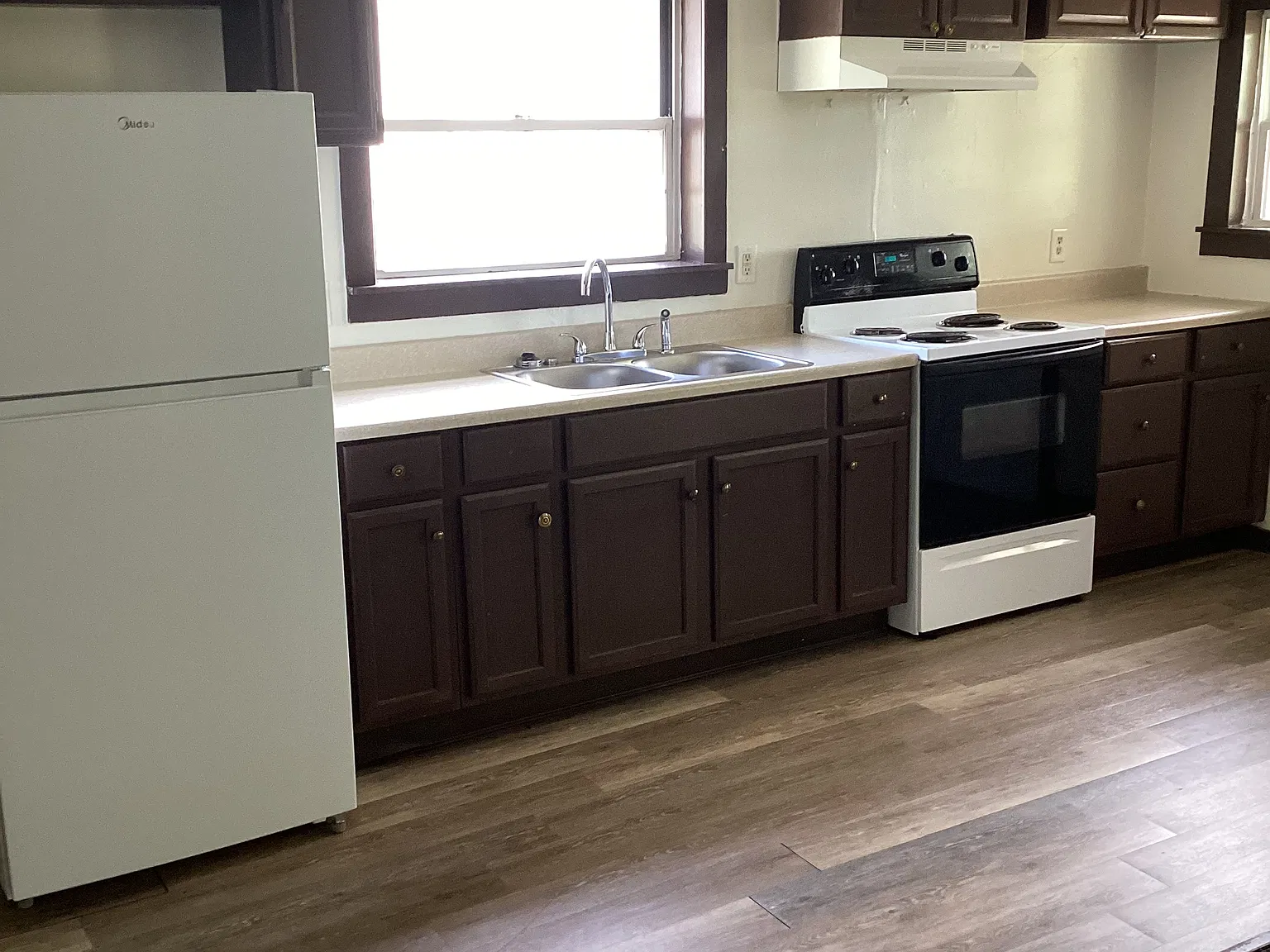 2 BR 1 Bath House — Photo 2