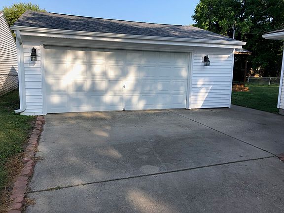 New vinyl siding and roof