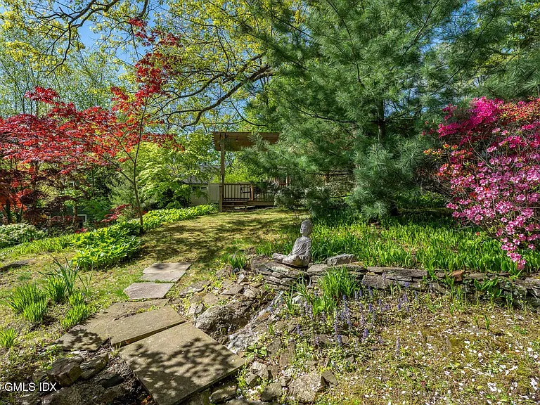 51 Glen Rd — Photo 19