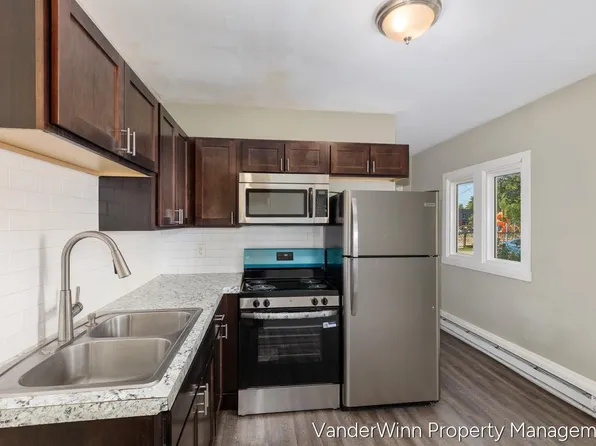 740 Kellogg St SE APT 2, Grand Rapids, MI 49503