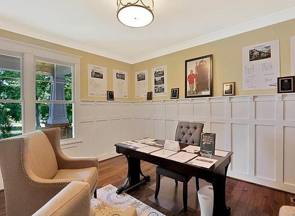 2nd image of 3385 Manor Oaks Dr