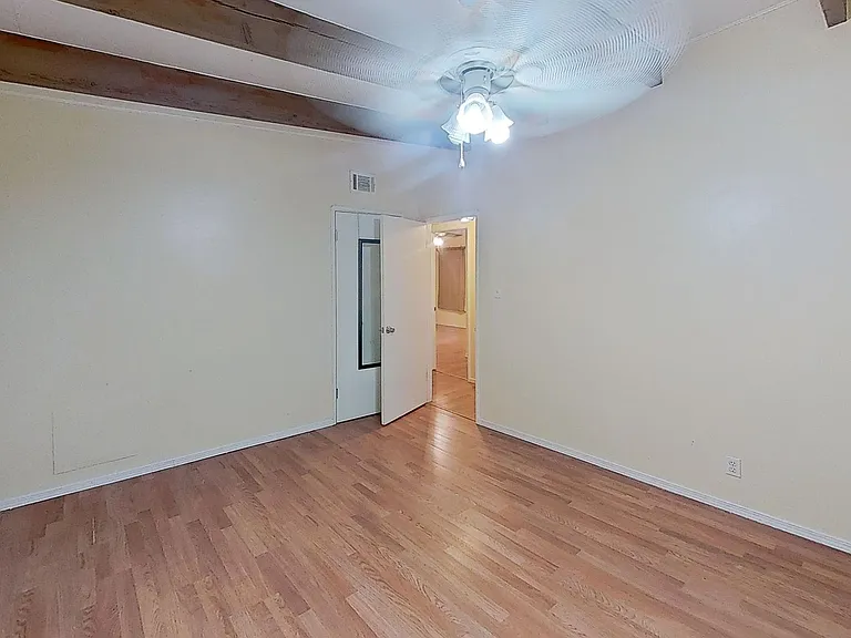 38849 Yucca Tree St — Photo 13
