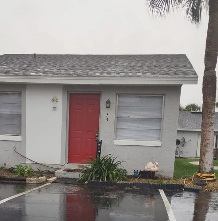 13 Lake Villa Way