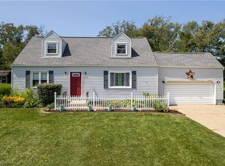 4544 Garrett Dr, Barberton, OH 44203