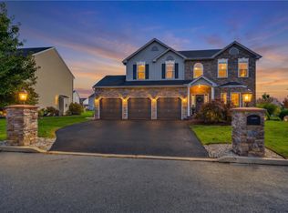 5897 Winterberry Pl, Allentown, PA 18104