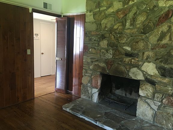 4th image of 5334 Crown Ave