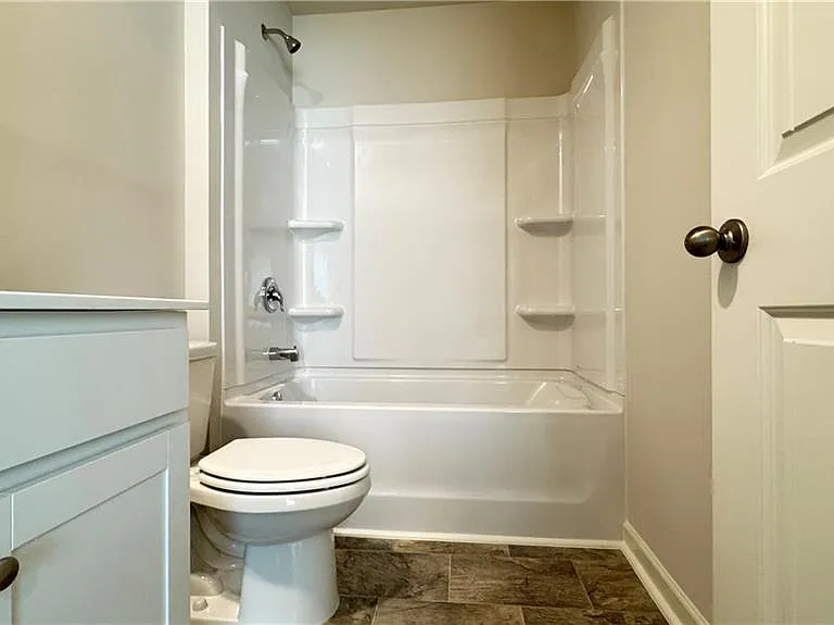 56 Thompson Ridge Ln — Photo 39