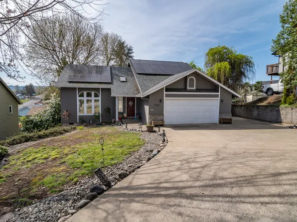 2155 Linnell Ave, Roseburg, OR 97471