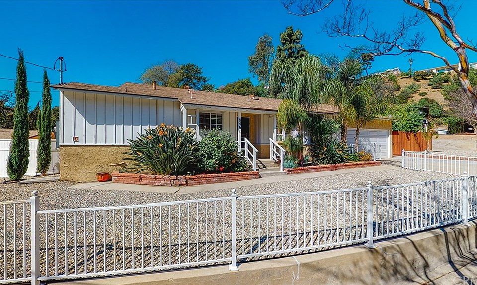 2nd image of 8461 Outland View Dr