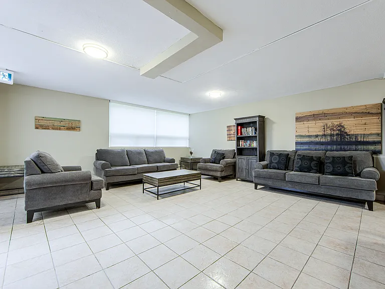 175 Shaughnessy Blvd — Photo 16