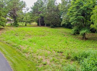 Surftide Dr, Dandridge, TN 37725
