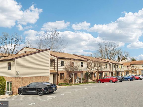 2nd image of 280 Bridgewater Rd APT F8