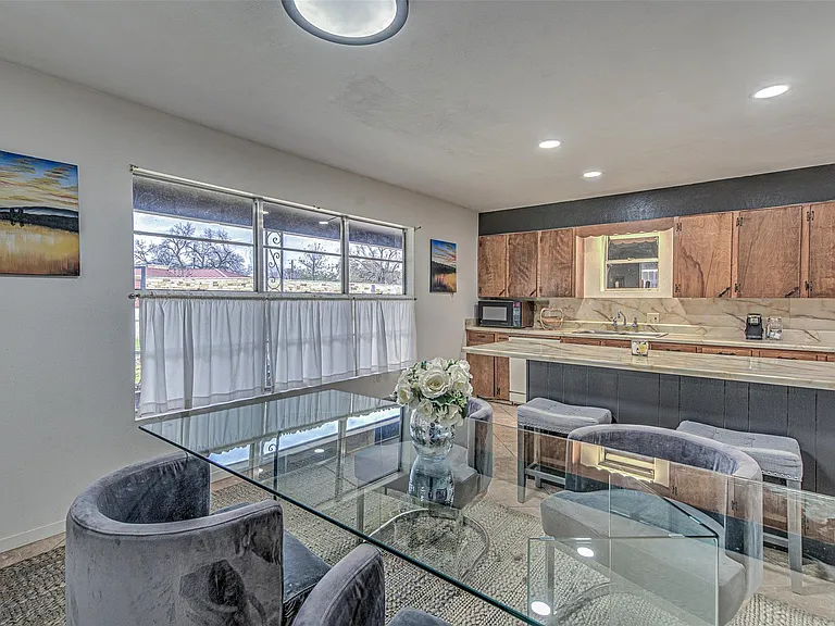 5304 Bedford — Photo 11